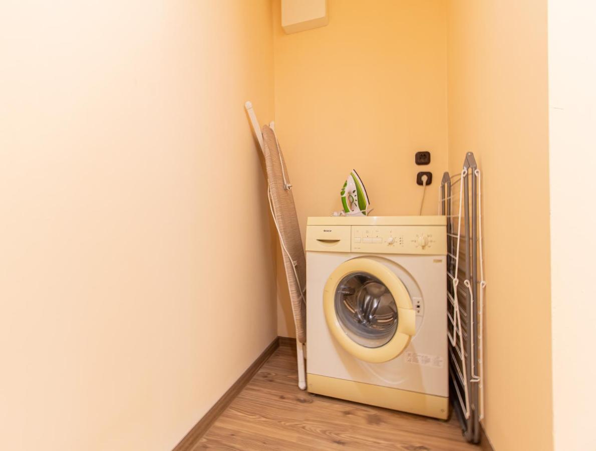 Deli Terasz B Apartman Free Parking, Self-Check-In Anytime Győr Kültér fotó