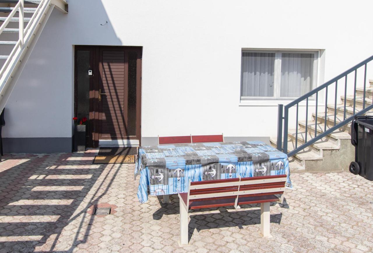Deli Terasz B Apartman Free Parking, Self-Check-In Anytime Győr Kültér fotó