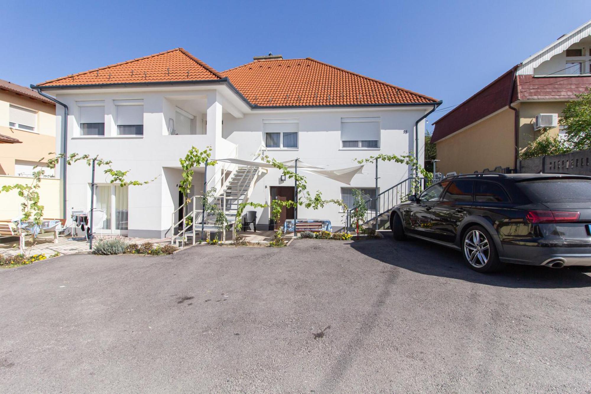 Deli Terasz B Apartman Free Parking, Self-Check-In Anytime Győr Kültér fotó
